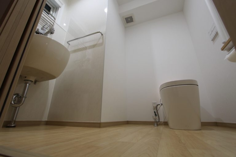 【Web内覧会】介護と広さと掃除のしやすさを求めたおトイレの紹介 一条工務店で建てたまぼこのきろく